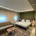 ノボテル スイーツ クレルモン フェラン ポリドーム