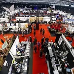 ホテル ノボテル スイーツ クレルモン フェラン ポリドーム