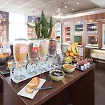 ノボテル スイーツ クレルモン フェラン ポリドーム ホテル クレルモン・フェラン