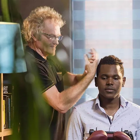 ノボテル スイーツ クレルモン フェラン ポリドーム 4* クレルモン・フェラン