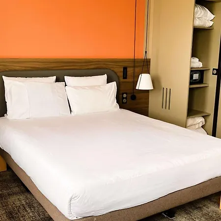 Hotel Novotel Ferrand Polydome 4*