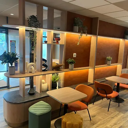 Novotel Ferrand Polydome Hotell