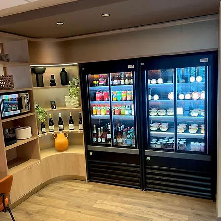 ノボテル スイーツ クレルモン フェラン ポリドーム ホテル クレルモン・フェラン