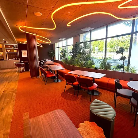 Novotel Ferrand Polydome Hotell