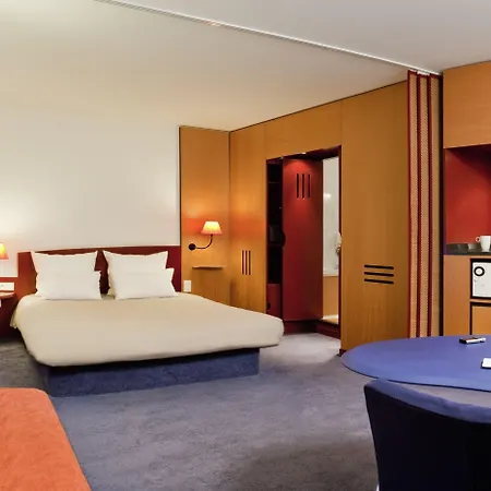 호텔 Novotel Ferrand Polydome
