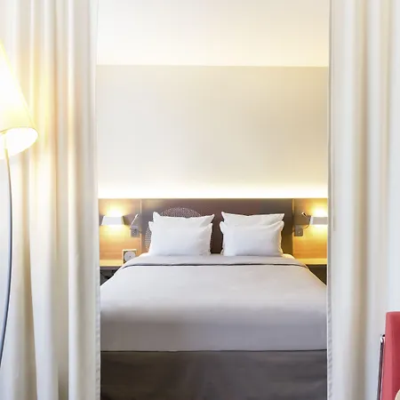 Novotel Ferrand Polydome 4* 클레르몽페랑