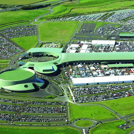 ノボテル スイーツ クレルモン フェラン ポリドーム ホテル 4*