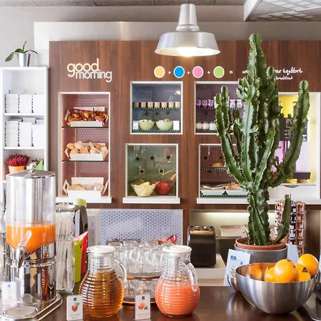 ノボテル スイーツ クレルモン フェラン ポリドーム クレルモン・フェラン