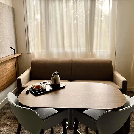 Novotel Ferrand Polydome 호텔 클레르몽페랑