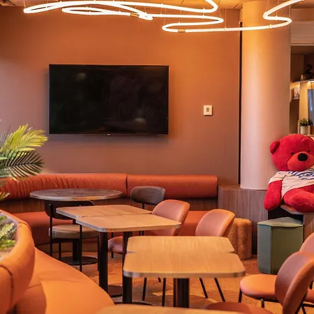 Novotel Ferrand Polydome 4*