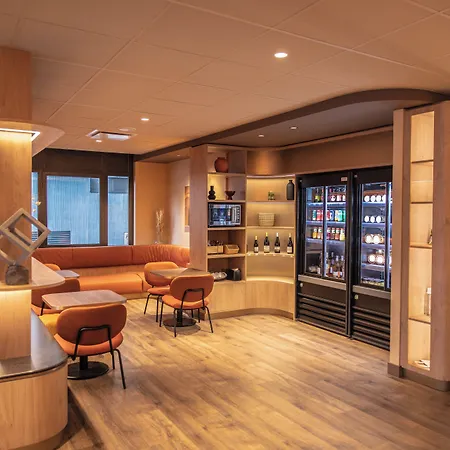 Novotel Ferrand Polydome Hotel 4*