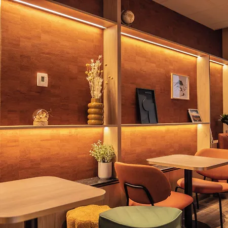 Novotel Ferrand Polydome Hotel 4*