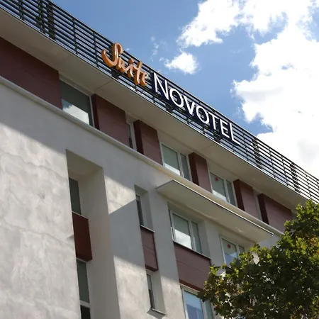 Novotel Ferrand Polydome Отель