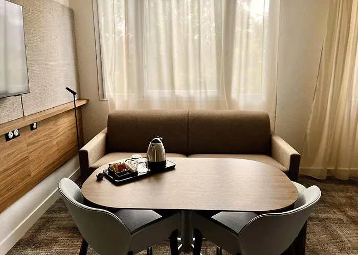 Отель Novotel Ferrand Polydome Клермон-Ферран