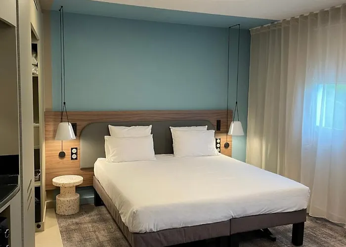 Novotel Ferrand Polydome 4* Клермон-Ферран